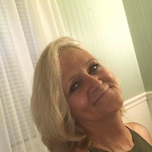 Meet your Posher, Sharon